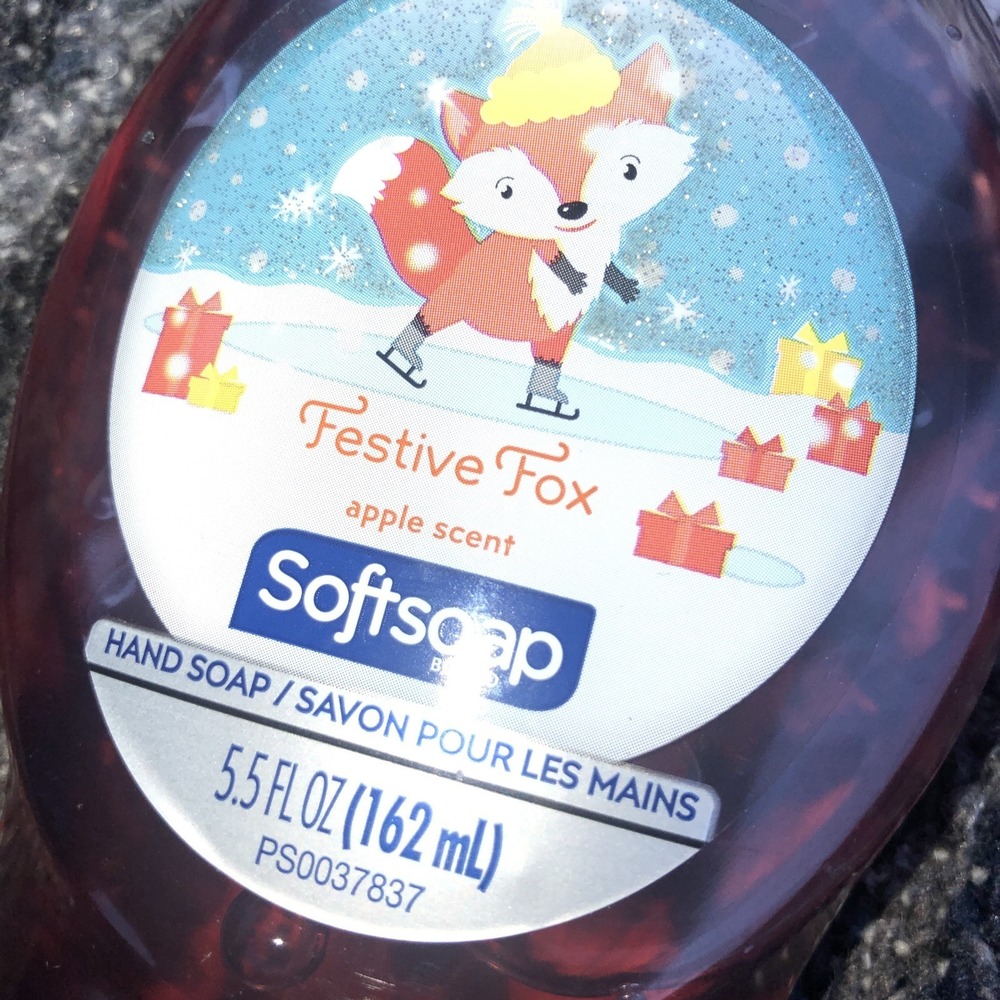 Softsoap Festive Fox Apple Scent Limited Edition Hand Soap 5.5 Oz Xmas NEW